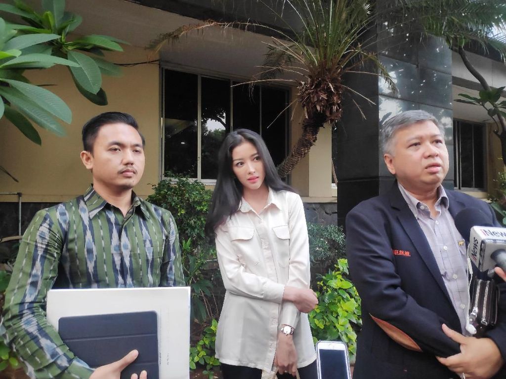 Pengacara Duga @digeeembok Disuplai Info oleh Teman di IG Siwi Sidi